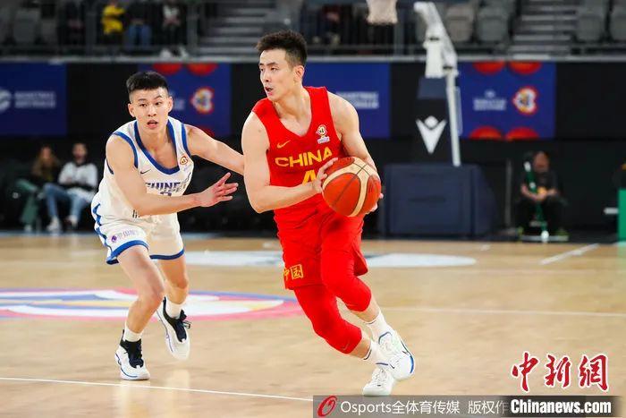 中国男篮海外征战两月遇疫情伤病挑战