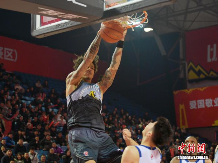 吉林队力克榜首广厦终结三连胜 威尔逊砍30+13引