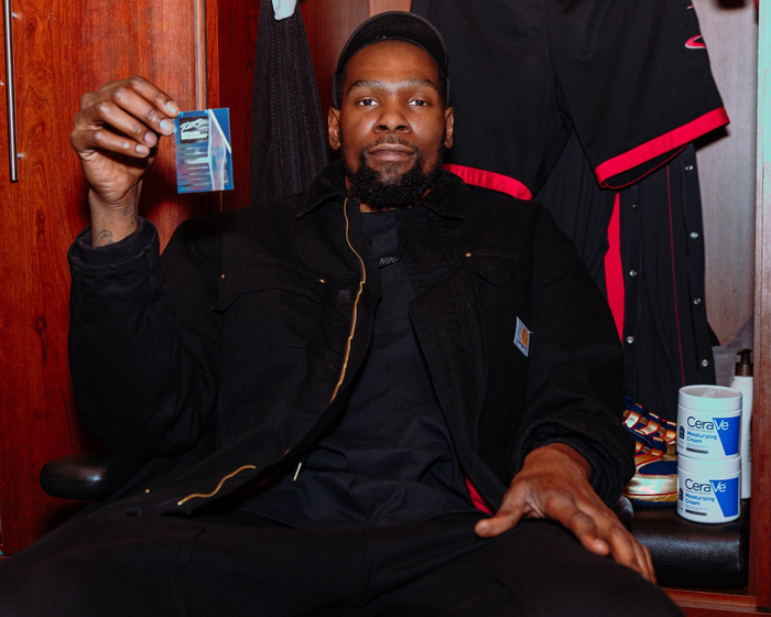 杜兰特联手Cerave护肤品牌打造抗干皮新纪录