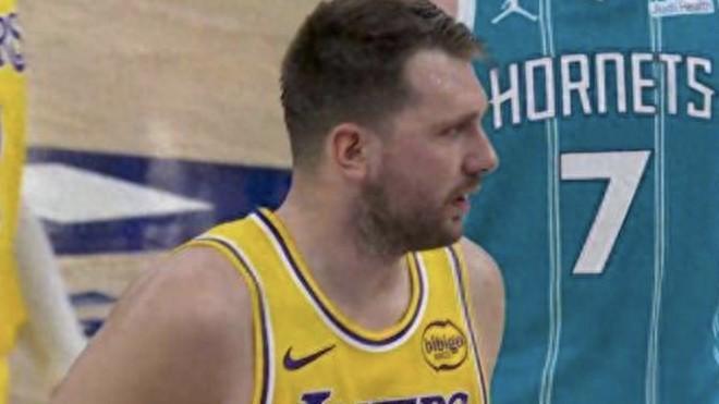 火箭力克太阳东契奇伤退季后赛前景生变